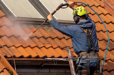 Démoussage et hydrofuge de toiture à Breny